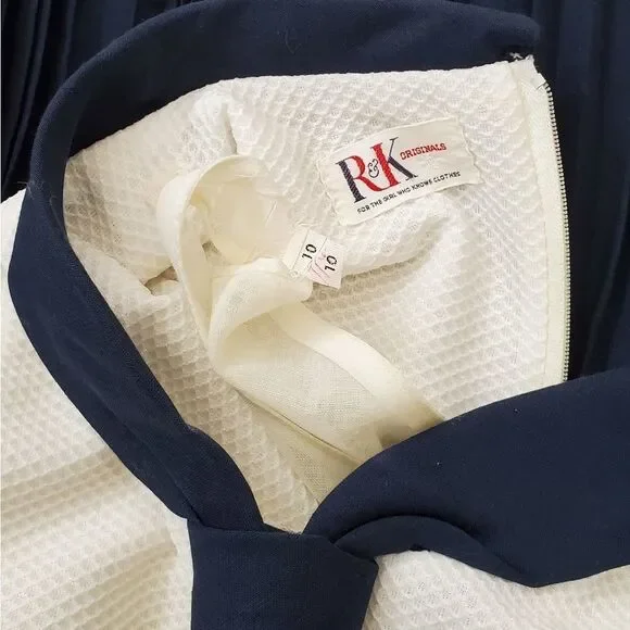 R&K Originals Vintage 2-Piece Sleeveless Dress or Uniform Set w/ Belt - Picture 13 of 16